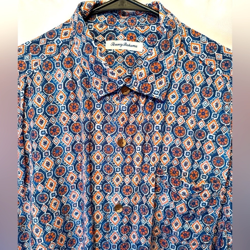 Tommy Bahama Short Sleeve Tulum Tiles Shirt Men's XL 100% Silk Hawaiian